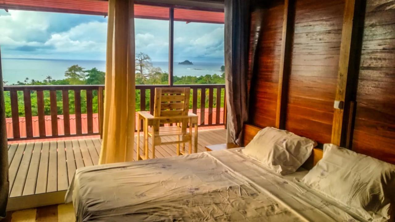 Domus Guesthouse Santana Екстериор снимка