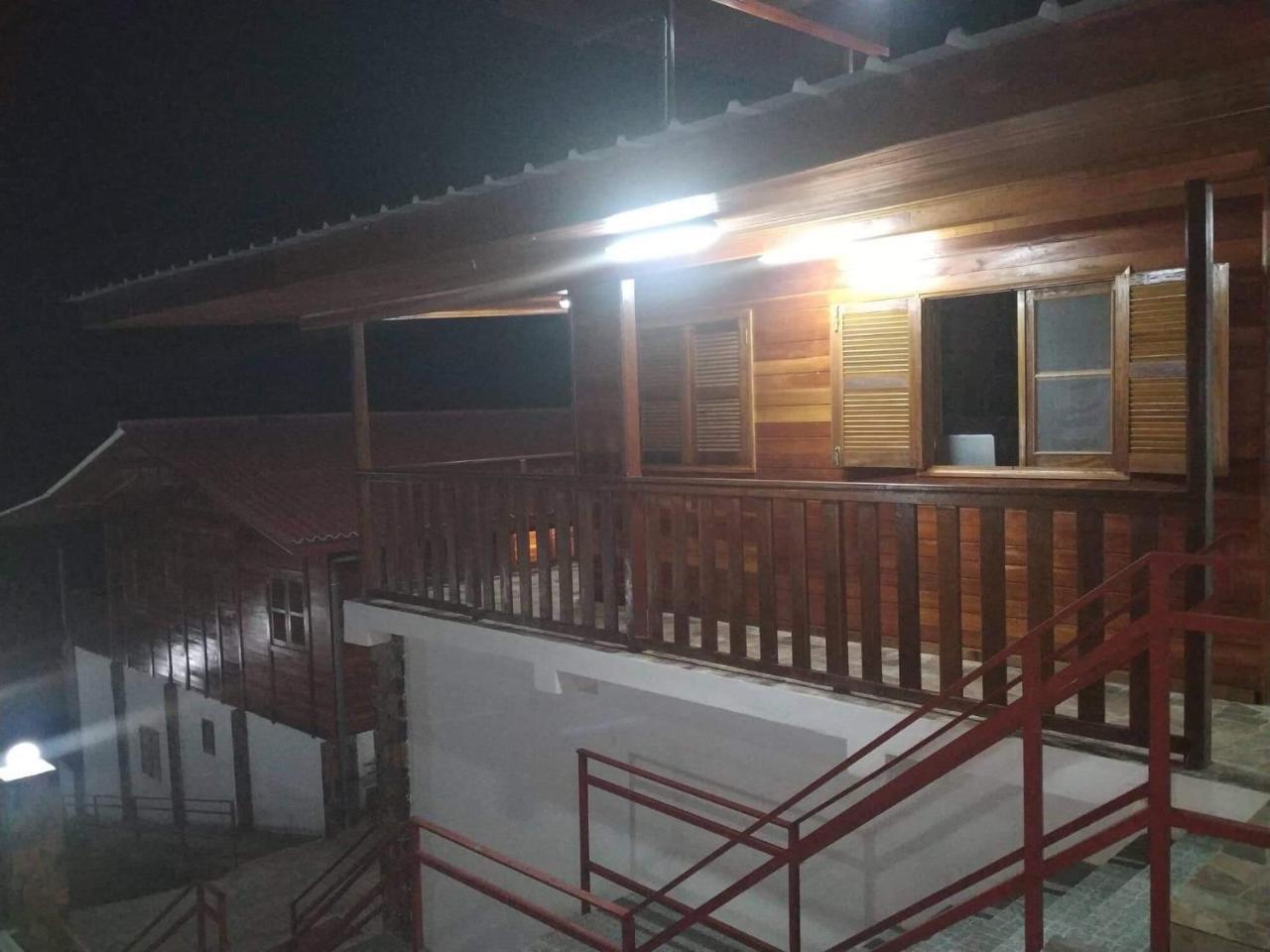 Domus Guesthouse Santana Екстериор снимка
