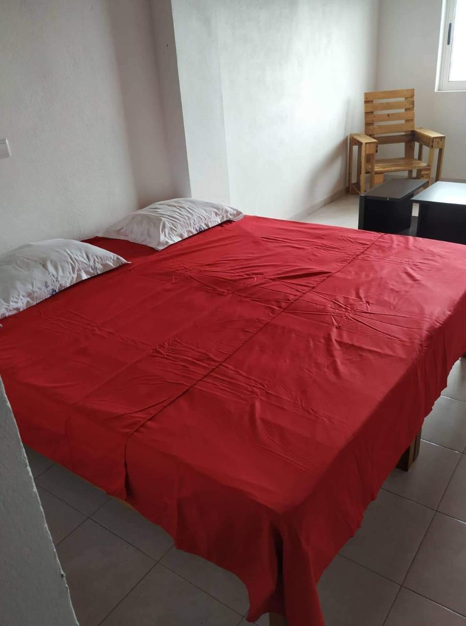 Domus Guesthouse Santana Екстериор снимка